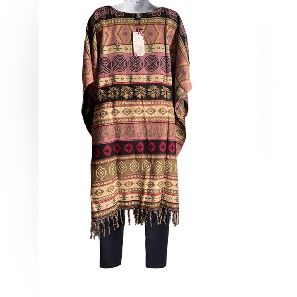NWT.  Hippie/Boho CUDDLY PONCHO by Sacred Threads. BL/RD 12.  221943B - Picture 3 of 5